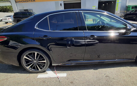 Toyota Camry, 2017 год, 2 300 000 рублей, 3 фотография