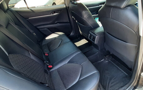 Toyota Camry, 2017 год, 2 300 000 рублей, 17 фотография