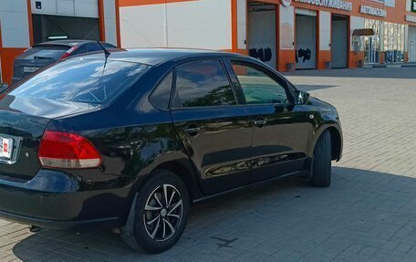 Volkswagen Polo VI (EU Market), 2012 год, 410 000 рублей, 2 фотография