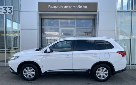 Mitsubishi Outlander III рестайлинг 3, 2019 год, 2 090 000 рублей, 8 фотография