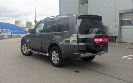 Mitsubishi Pajero IV, 2015 год, 1 999 000 рублей, 2 фотография