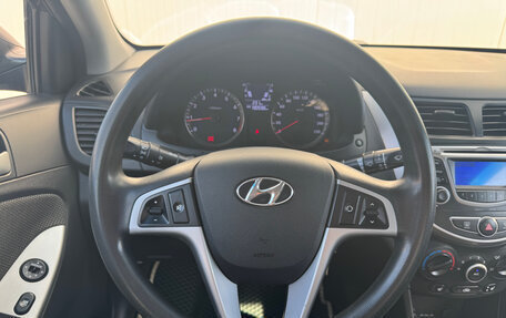 Hyundai Solaris II рестайлинг, 2013 год, 600 000 рублей, 15 фотография