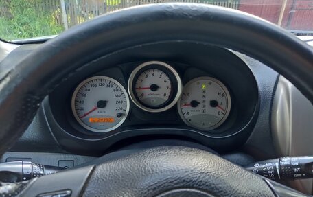 Toyota RAV4, 2004 год, 1 200 000 рублей, 6 фотография