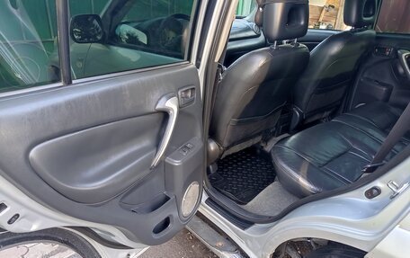 Toyota RAV4, 2004 год, 1 200 000 рублей, 11 фотография