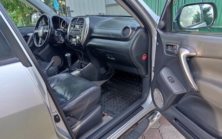Toyota RAV4, 2004 год, 1 200 000 рублей, 9 фотография