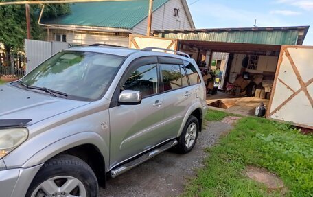 Toyota RAV4, 2004 год, 1 200 000 рублей, 4 фотография