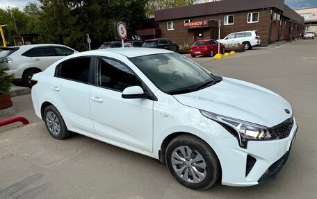 KIA Rio IV, 2021 год, 870 000 рублей, 3 фотография