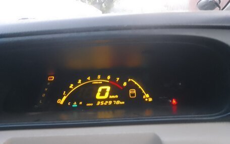Nissan Liberty, 2002 год, 330 000 рублей, 9 фотография