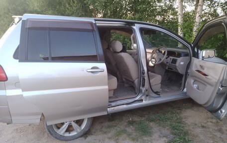 Nissan Liberty, 2002 год, 330 000 рублей, 16 фотография