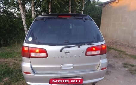 Nissan Liberty, 2002 год, 330 000 рублей, 19 фотография