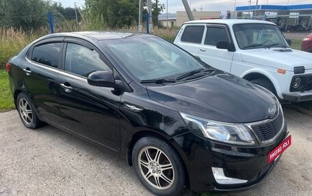 KIA Rio III рестайлинг, 2011 год, 630 000 рублей, 2 фотография