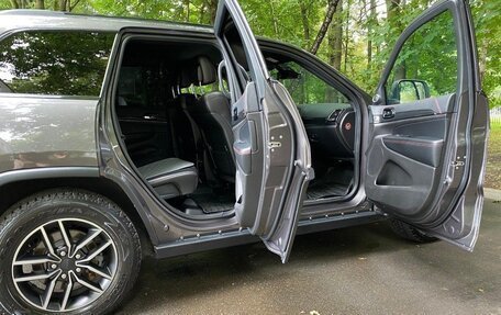 Jeep Grand Cherokee, 2019 год, 4 300 000 рублей, 19 фотография