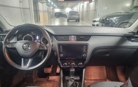 Skoda Octavia, 2018 год, 1 988 000 рублей, 8 фотография