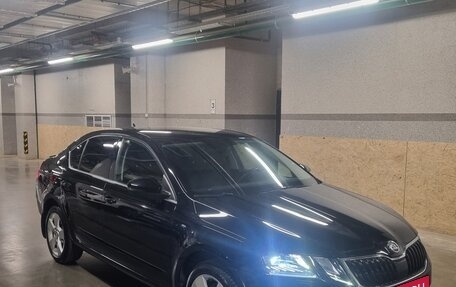 Skoda Octavia, 2018 год, 1 988 000 рублей, 2 фотография