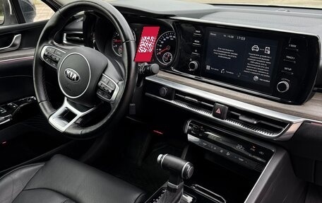 KIA K5, 2020 год, 2 100 000 рублей, 11 фотография