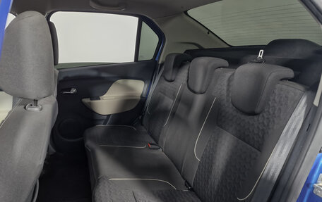 Renault Logan II, 2018 год, 797 000 рублей, 10 фотография
