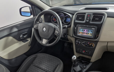 Renault Logan II, 2018 год, 797 000 рублей, 16 фотография