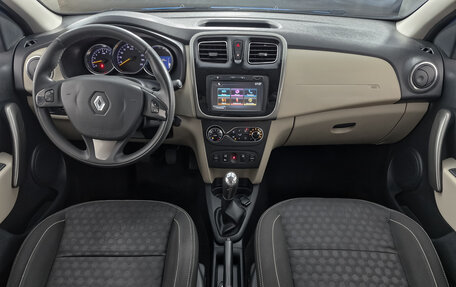 Renault Logan II, 2018 год, 797 000 рублей, 15 фотография