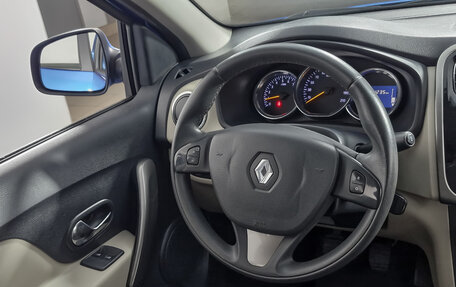 Renault Logan II, 2018 год, 797 000 рублей, 18 фотография