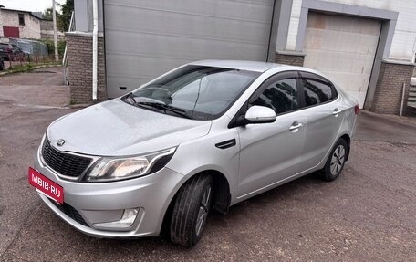 KIA Rio III рестайлинг, 2013 год, 745 000 рублей, 2 фотография