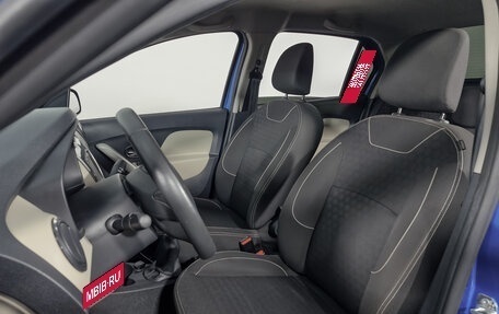 Renault Logan II, 2018 год, 797 000 рублей, 9 фотография