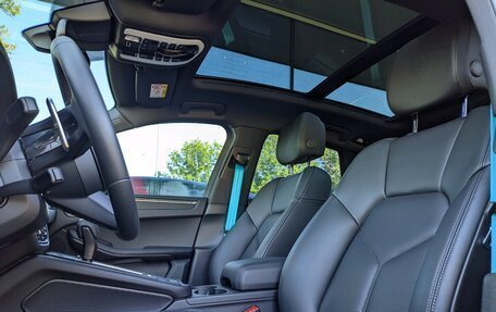 Porsche Macan I рестайлинг, 2024 год, 11 235 000 рублей, 17 фотография