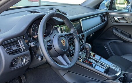 Porsche Macan I рестайлинг, 2024 год, 11 235 000 рублей, 18 фотография