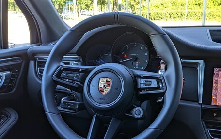 Porsche Macan I рестайлинг, 2024 год, 11 235 000 рублей, 19 фотография