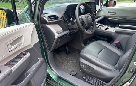 Toyota Sienna, 2021 год, 4 500 000 рублей, 8 фотография