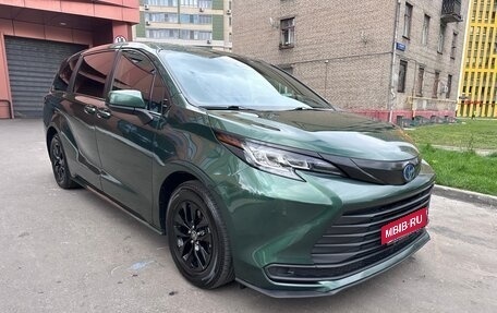 Toyota Sienna, 2021 год, 4 500 000 рублей, 3 фотография