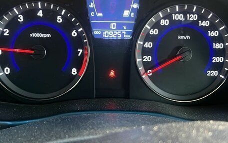 Hyundai Solaris II рестайлинг, 2013 год, 670 000 рублей, 7 фотография