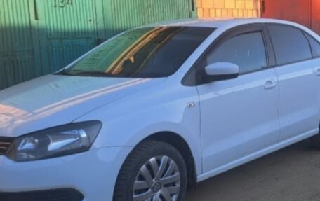 Volkswagen Polo VI (EU Market), 2014 год, 900 000 рублей, 2 фотография