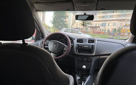 Renault Logan II, 2017 год, 310 000 рублей, 8 фотография