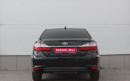 Toyota Camry, 2015 год, 1 697 000 рублей, 4 фотография