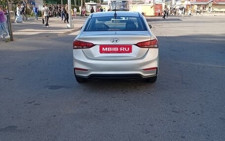 Hyundai Solaris II рестайлинг, 2019 год, 750 000 рублей, 2 фотография