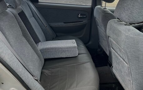 KIA Magentis I, 2005 год, 350 000 рублей, 15 фотография