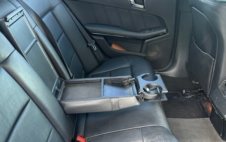 Mercedes-Benz E-Класс, 2010 год, 900 000 рублей, 13 фотография