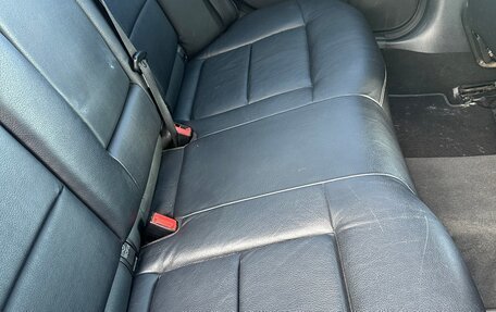Mercedes-Benz E-Класс, 2010 год, 900 000 рублей, 14 фотография