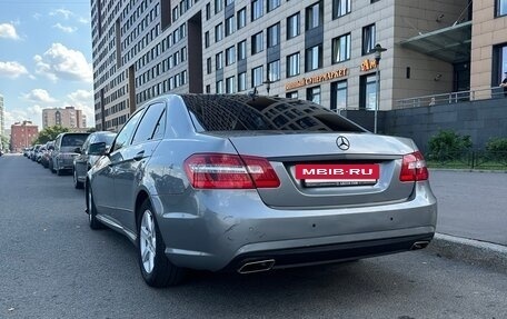Mercedes-Benz E-Класс, 2010 год, 900 000 рублей, 6 фотография