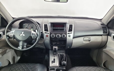 Mitsubishi Pajero Sport II рестайлинг, 2012 год, 1 050 000 рублей, 5 фотография