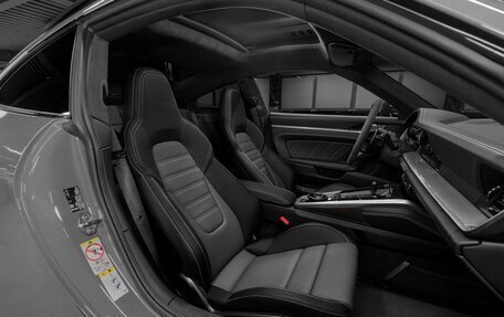 Porsche 911, 2023 год, 33 700 000 рублей, 26 фотография