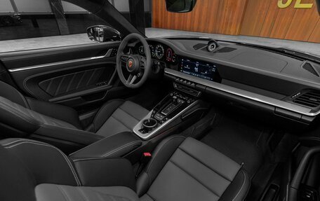 Porsche 911, 2023 год, 33 700 000 рублей, 27 фотография