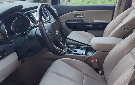 KIA Carnival III, 2018 год, 3 399 000 рублей, 6 фотография