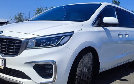 KIA Carnival III, 2018 год, 3 399 000 рублей, 9 фотография