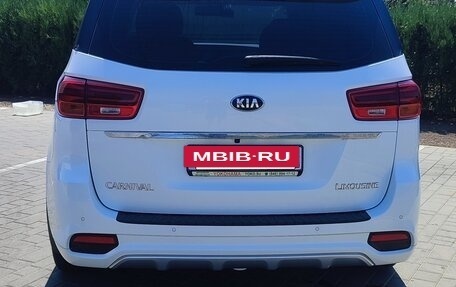 KIA Carnival III, 2018 год, 3 399 000 рублей, 13 фотография