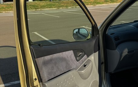 Toyota FunCargo, 1999 год, 395 000 рублей, 13 фотография