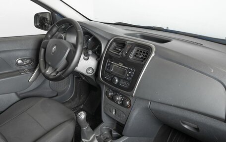 Renault Logan II, 2018 год, 624 145 рублей, 4 фотография