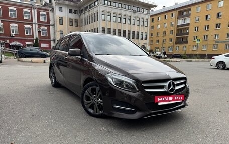 Mercedes-Benz B-Класс, 2017 год, 1 540 000 рублей, 4 фотография