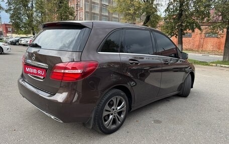 Mercedes-Benz B-Класс, 2017 год, 1 540 000 рублей, 6 фотография