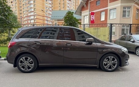 Mercedes-Benz B-Класс, 2017 год, 1 540 000 рублей, 8 фотография